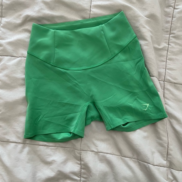 GymShark Green Apple Tank & Shorts Small NWOT - Picture 5 of 6